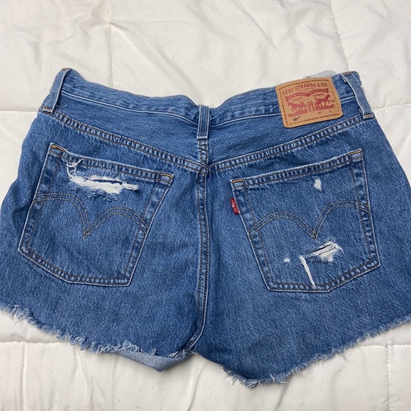Levi’s ripped jean shorts - Picture 2 of 5